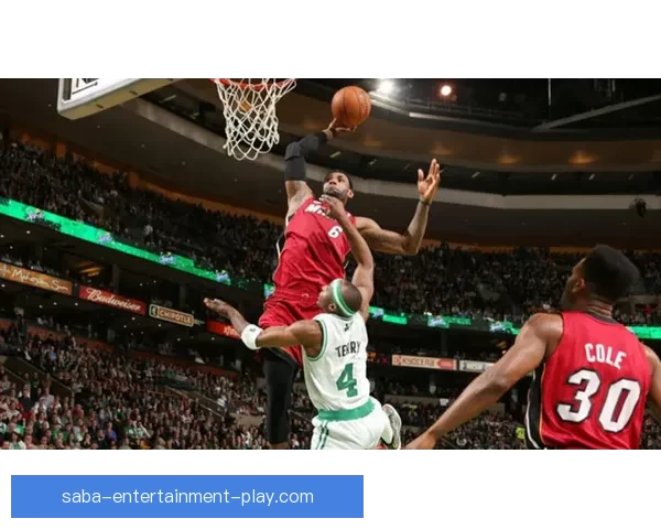 13周年回望詹姆斯死亡隔扣特里名场面招牌庆祝动作就此封神瞬间